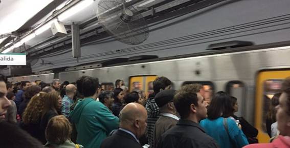 http://enelsubte.com/wp-content/uploads/2017/05/linea-d-demoras-700x357.jpg
