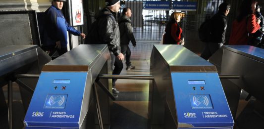 https://www.enelsubte.com/wp-content/uploads/2017/02/molinete-indra-plaza-c-533x261.jpg