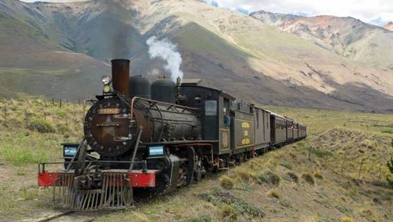 La Trochita, de Esquel a Nahuel Pan.