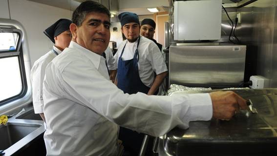 Tren a Mar del Plata: el hombre que le cocinó a las barras de River y Boca en un mismo tren