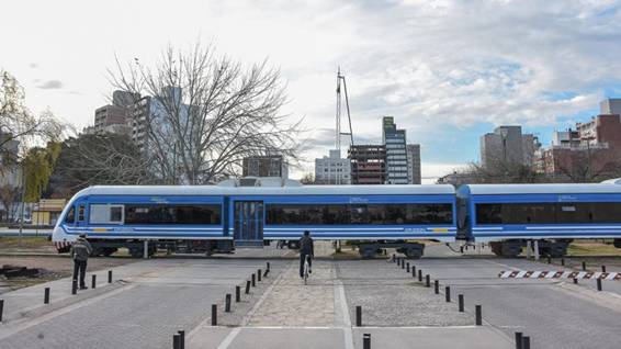 Impulsan que el Tren del Valle vaya de Roca a Senillosa
