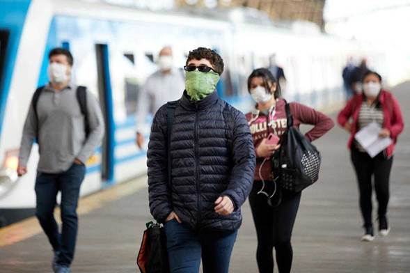 En la primera semana de cuarentena estricta el uso del transporte público bajó un 30%