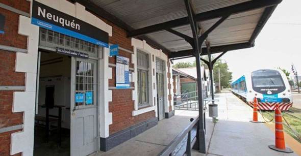 http://www.rieles.com/front/wp-content/uploads/TREN-DEL-VALLE-10-692x360.jpg