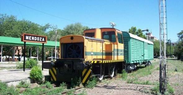 http://www.rieles.com/front/wp-content/uploads/MENDOZA-3-692x360.jpg
