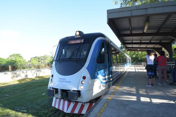 https://www.enelsubte.com/wp-content/uploads/2019/04/alerce-tren-de-las-sierras.jpg