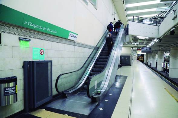 https://www.enelsubte.com/wp-content/uploads/2022/07/nueva-escalera-mecanica.jpg