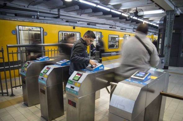 Subte: el pasaje también aumentará un 40%