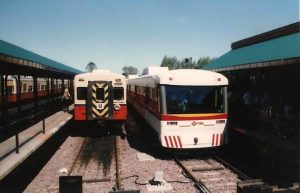 La formación prototipo UMAP, antedecente de los PUMA, en pruebas en la estación Tigre en 1997. Fuente: HaciendoVía.