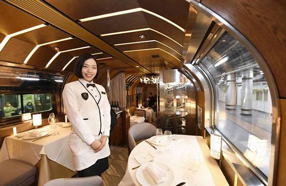 https://s3.amazonaws.com/arc-wordpress-client-uploads/infobae-wp/wp-content/uploads/2017/03/22093833/Tren-lujoso-japon-SF-10.jpg