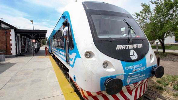 http://www.rieles.com/front/wp-content/uploads/TREN-DEL-VALLE-2-2.jpg